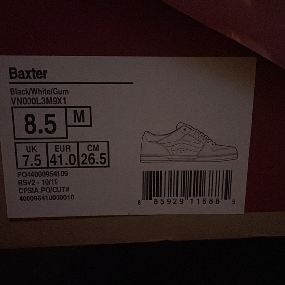 8.5 Men’s Vans - Picture 5 of 5